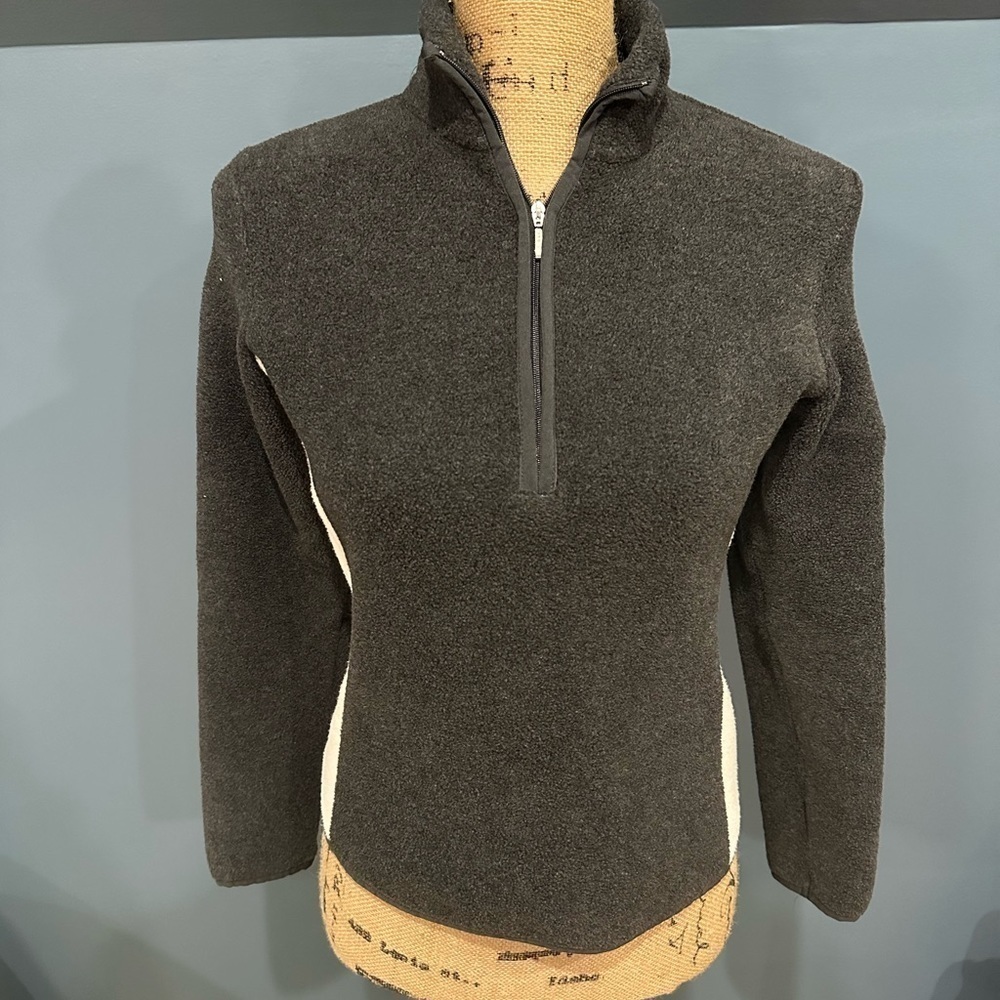 Gap fleece
